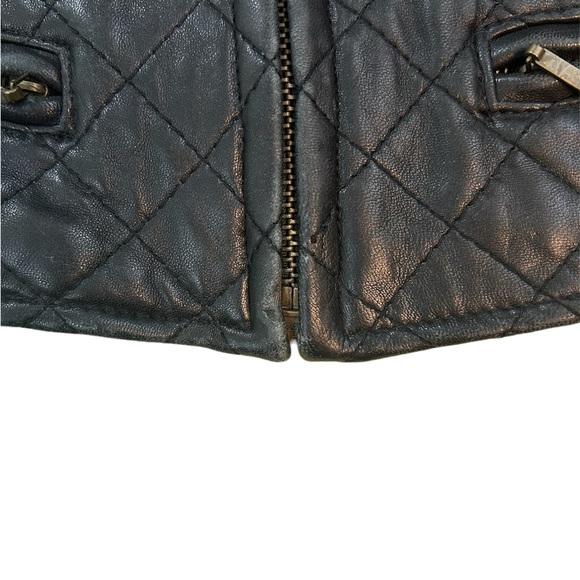 *SOLD* Valerie Steven’s lamb skin leather vest - Picture 6 of 8